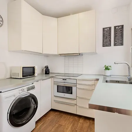 Sky Heaven Nogalera - 2 Spacious Br - Heart Of Apartment